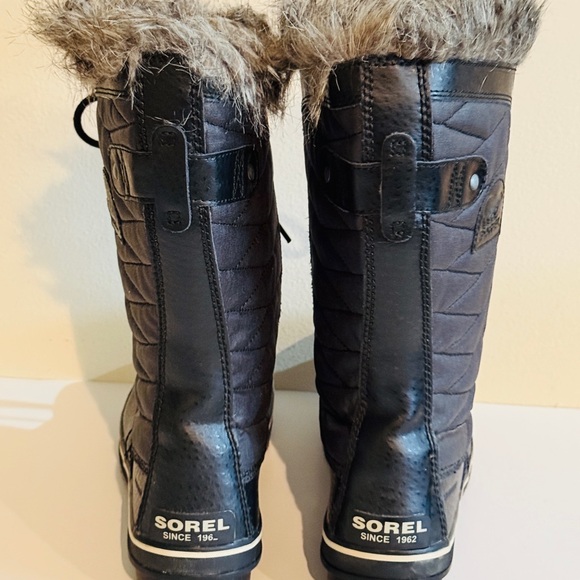 Sorel Tofino Waterpoof Rubber Boots with Faux Fur - Picture 5 of 9